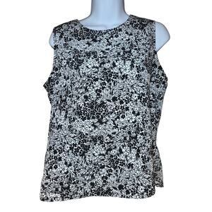 Notations, black and white floral‎ sleeveless top sz M